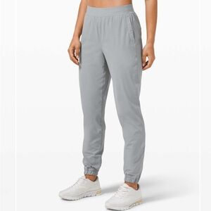 Lululemon Adapted State High-Rise Jogger *28"
Rhino Grey